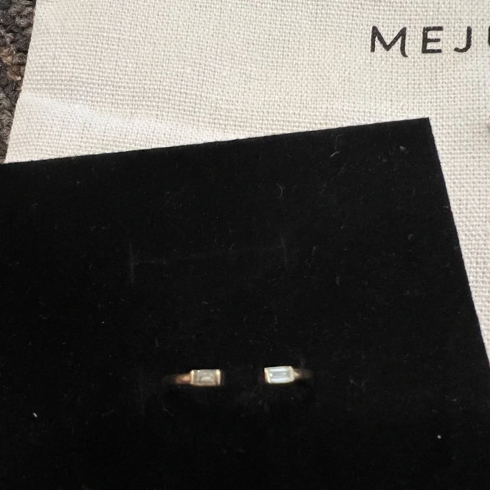 Mejuri 14K gold, Baguette Diamonds Open Ring - Size 7 (adjustable) - Picture 4 of 6